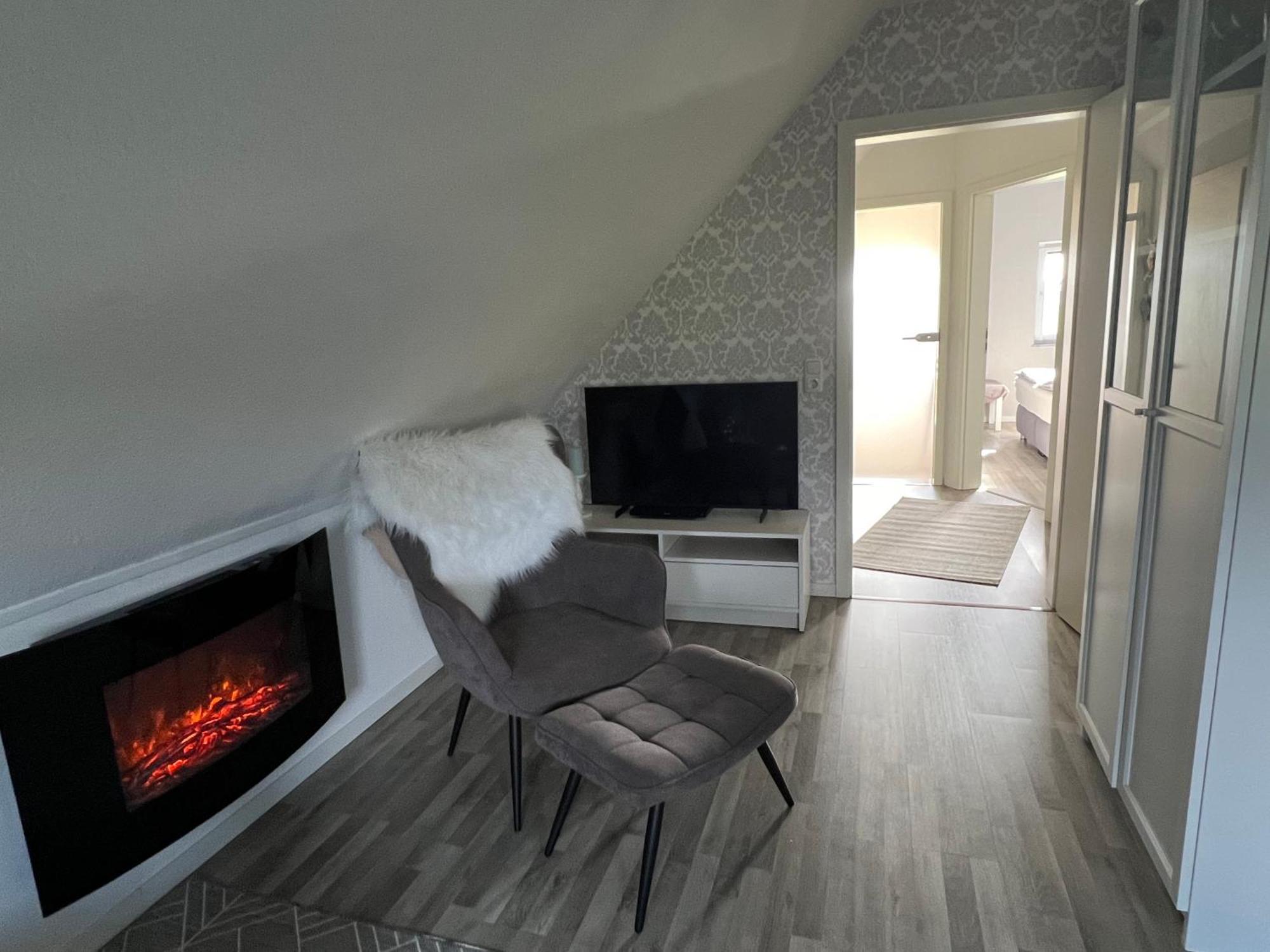 Ferienwohnung Haus Moorblick Mit Garten In Kanallage Wiesmoor Exteriör bild