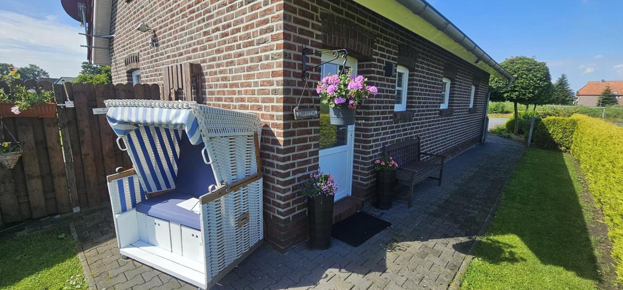 Ferienwohnung Haus Moorblick Mit Garten In Kanallage Wiesmoor Exteriör bild